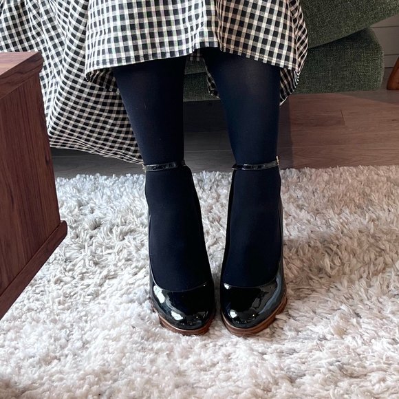 BCBG Max Azraia Black Patent high-heeled pumps - Picture 1 of 2